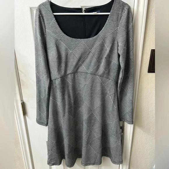 Tommy Hilfiger women’s‎ dress - Picture 1 of 4